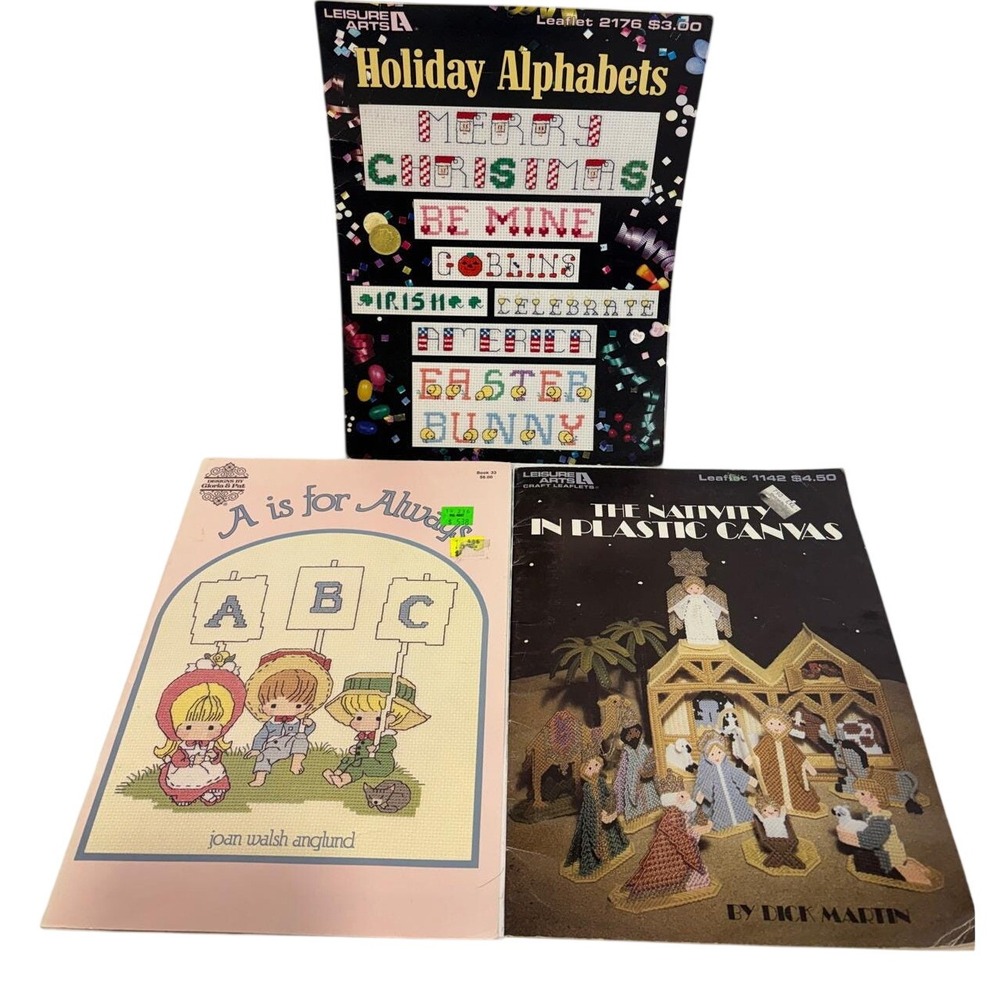 Vintage Leisure Arts Cross Stitch Plastic Canvas Nativity Holiday Alphabets Lot